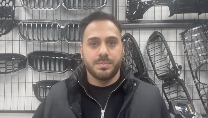 İstanbul - Beylikdüzü'nde iş yerinin önündeki Türk bayrağı indirildi; polis kameradaki şüpheliyi arıyor