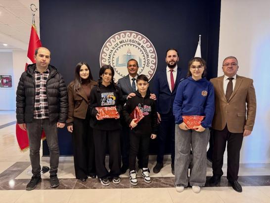 Antakya’da İstiklal Marşı yarışması ödülleri verildi