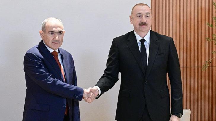 Aliyev ile Paşinyan, Abu Dabi’de görüştü