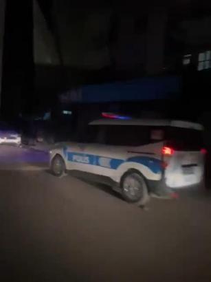 Markette silahlı kavga: 3 yaralı