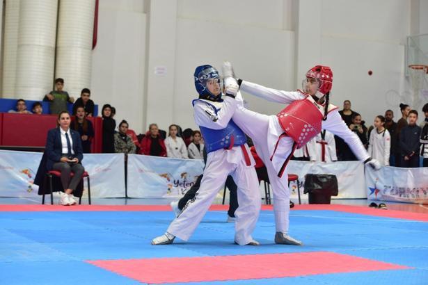 Taekwondo okul sporları il seçmeleri Osmaniye’de tamamlandı