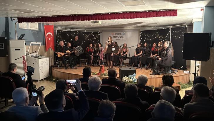 Lise öğrencileri türkülerle Neşet Ertaş'ı andı