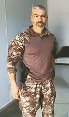 Evlilik yıl dönümünde şehit olan Binbaşı Yetişen, mezarı başında anıldı