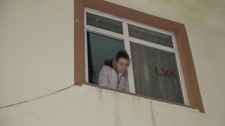 Bir evde zorla tutulan kadını polis ve itfaiye kurtardı