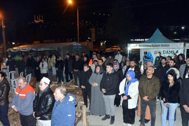 Kahramanmaraş'ta 1480 kişinin hayatını kaybettiği Ebrar Siteleri’nde duygusal anma