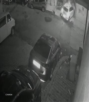 İstanbul - Kağıthane’de 3 ay önce ehliyetini alan sürücü fren yerine gaza bastı; depoya daldı