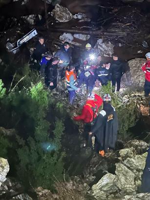 Otomobiliyle dereden geçerken sele kapılıp öldü / Ek fotoğraflar