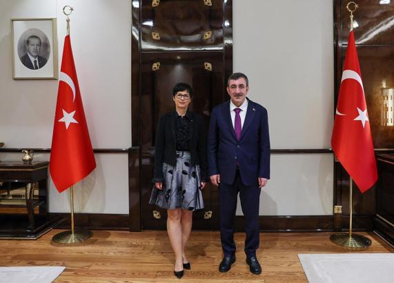 Cevdet Yılmaz, AB Komisyonu Üyesi Kos ile görüştü