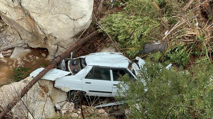 Otomobiliyle dereden geçerken sele kapılıp öldü (2)