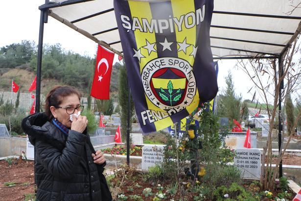 Fenerbahçe bayrakları asılan mezarlıkta ağabeyini andı; enkazdan boynunda takımının atkısıyla çıktı / Ek fotoğraflar