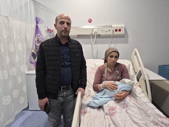 Kızlarını depremde kaybeden çift, 3 yıl sonra aynı tarihte bebek sahibi oldu