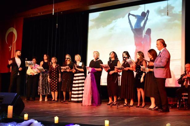 Öğretmenler bu kez ders değil, konser verdi