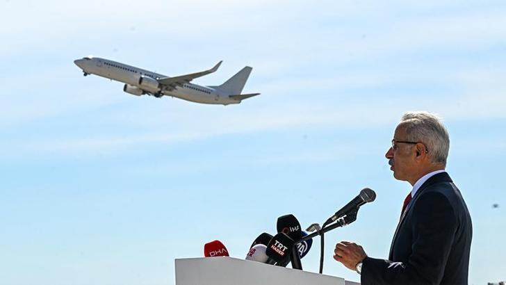 Bakan Uraloğlu: Ocak ayında havalimanları 17,7 milyon yolcuya hizmet verdi