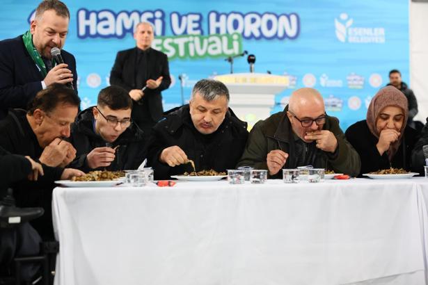 Esenler’de 11’inci Hamsi ve Horon Festivali gerçekleştirildi