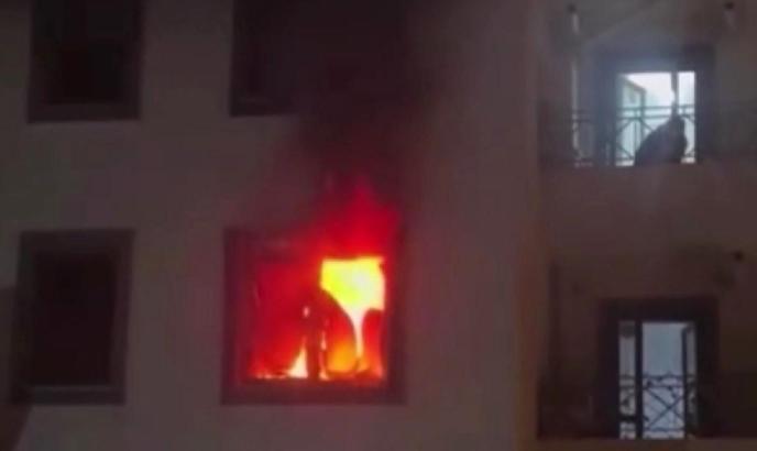 Annesi ile tartışıp evi yaktı, 10 kişi dumandan etkilendi