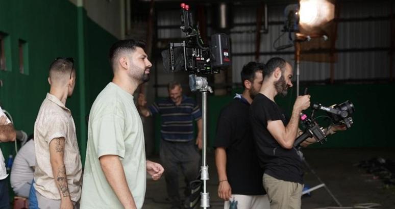 ‘Gençler televizyondan kopmadı, beklemeyi bıraktı’