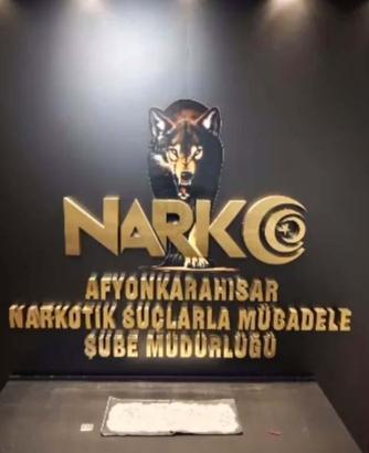 Uyuşturucu etkisinde araç kullanırken yakalandı