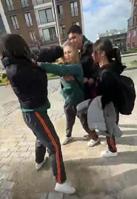 14 yaşındaki kız öğrencinin yaşıtı tarafından darbedildiği iddiası