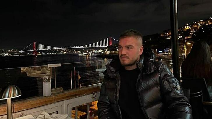 İzmir’de direğe çarpan motosikletin sürücüsü öldü