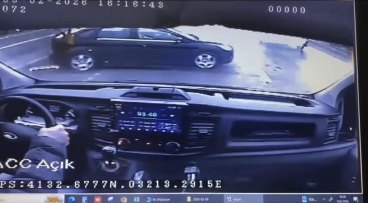 Polis memurunun emekliliğine 4 gün kala hayatını kaybettiği kaza kamerada (2)