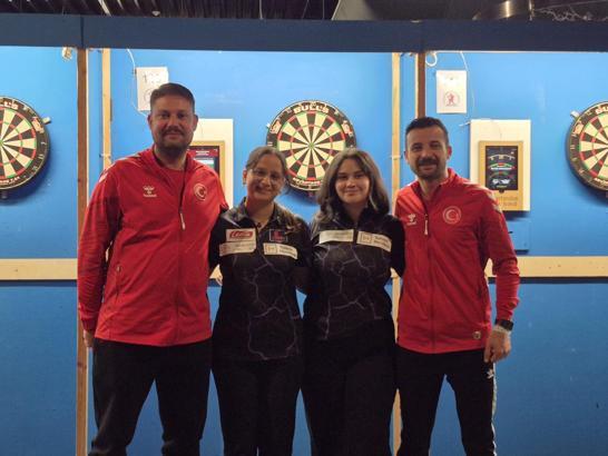 Denizlili dartçılar Hollanda'da tarih yazdı