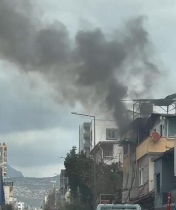 Kozan'da ev yangını