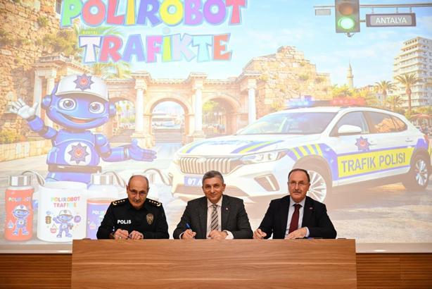 'Polirobot' ile çocuklara trafik bilinci kazandırılıyor