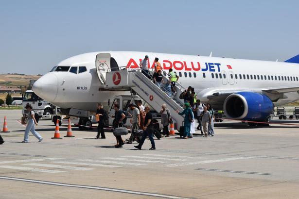 Batman Havalimanı'nı bir ayda 71 bin yolcu kullandı