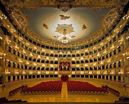 Ahmet Ertuğ’un fotoğraf sergisi Trendyol Sanat desteğiyle Venedik’te