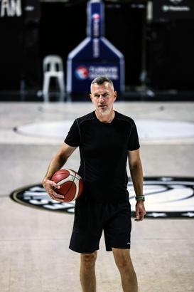 Alperen Şengün’ün antrenörü İzmir’de genç basketbolcularla buluşacak