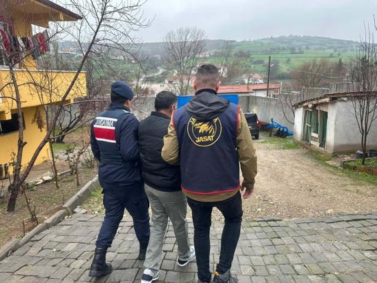 Balıkesir'de 20 yıl 8 ay kesinleşmiş hapis cezasıyla aranan firari hükümlü yakalandı