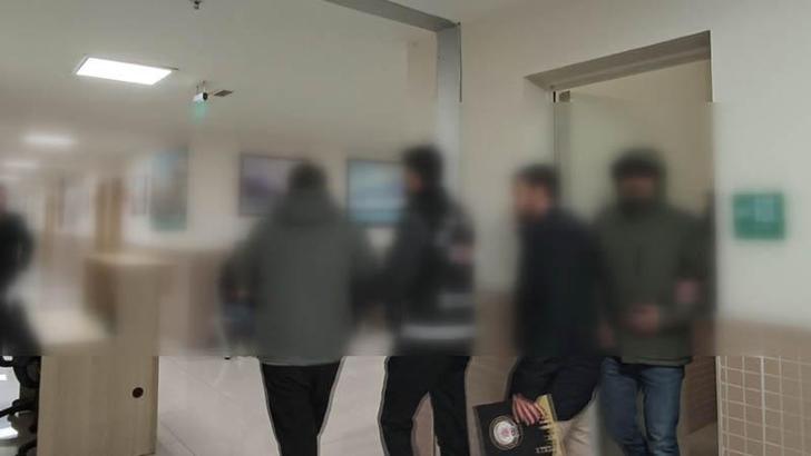 Üsküdar Devlet Hastanesi'nde hastalardan rüşvet aldığı iddia edilen 2 doktor adliyeye sevk edildi