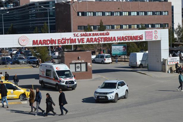 3'üncü kattan düşen 3 yaşındaki çocuk ağır yaralandı