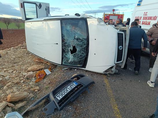 Mardin'de otomobil ile hafif ticari araç çarpıştı: 4 yaralı