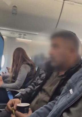 İstanbul - AJet uçağında sigara içen yolcu kara listeye alındı