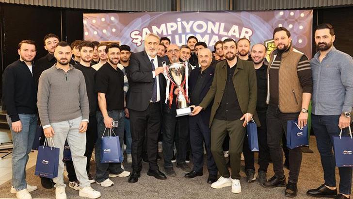 Gebze’de çifte şampiyonluk coşkusu