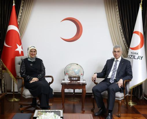 Bakan Memişoğlu, Türk Kızılay Genel Başkanı Yılmaz ile bir araya geldi