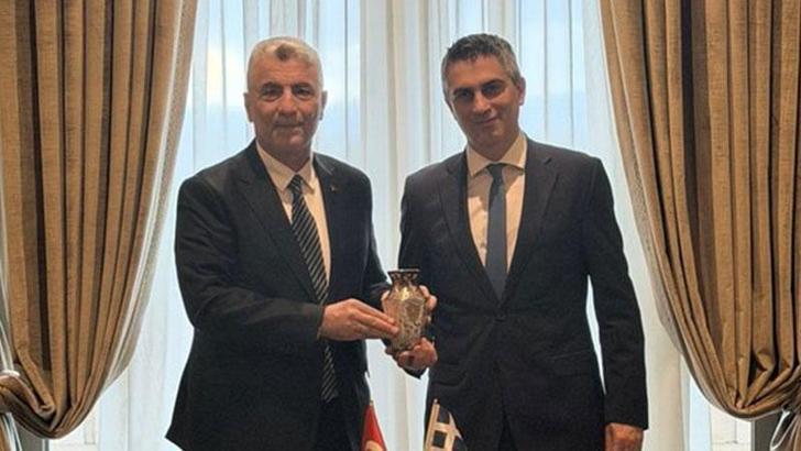 Bakan Bolat, Yunanistan Altyapı ve Ulaştırma Bakanı Dimas ile görüştü