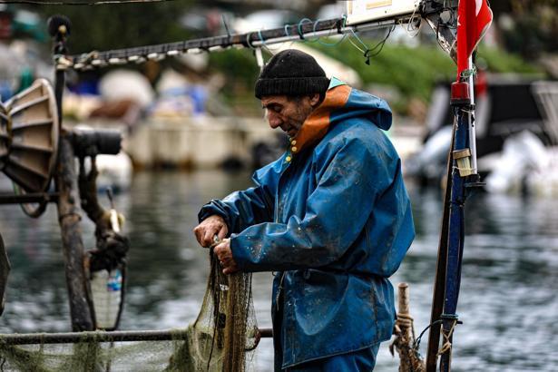 Bursa Büyükşehir Belediyesi’nden balıkçılara mazot desteği
