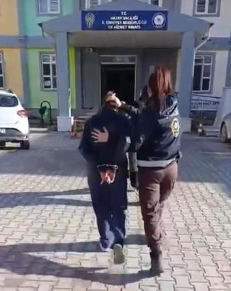 Hatay'da 2 milyon 300 bin lira değerinde ziynet eşyası çalan 2 şüpheli tutuklandı