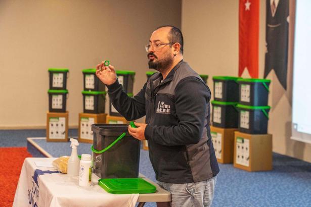 İzmir'de 'Bokaşi' seferberliği; çöp değil hazine