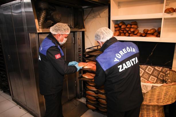 Yüreğir Belediyesi zabıta ekiplerinden fırınlara Ramazan denetimi