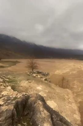 Elazığ yağış ve karların erimesiyle derelerin debisi yükseldi