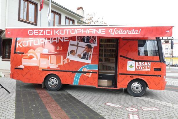 Osmangazi’de ‘Yeni Gezici Kütüphane’ hizmete açıldı