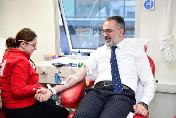 Kestel Belediye Başkanı Erol, kan bağışında bulundu