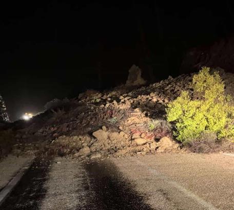Adana'da Feke, Saimbeyli ve Tufanbeyli'yi bağlayan kara yolu ulaşıma kapandı(2)