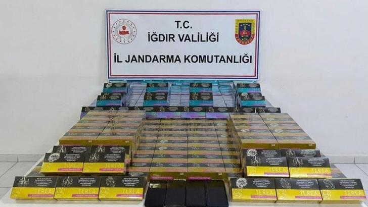Piyasa değeri 4 milyon lira olan 3 bin elektronik sigara ve kaçak telefon ele geçirildi