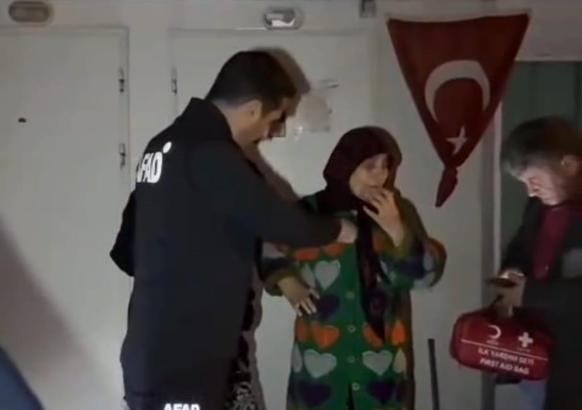 Gaziantep’te sağanak nedeniyle konteyner kentte kalan 60 kişi tahliye edildi