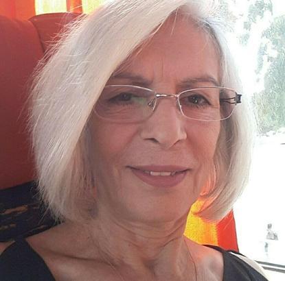 Eşini uykusunda boğazını bıçakla kesip, öldürdü