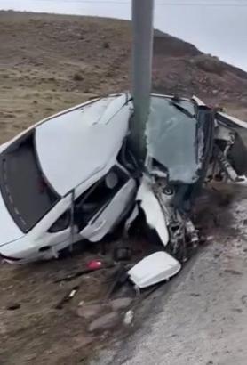 Kayseri’de direğe giren otomobilin sürücüsü yaralandı